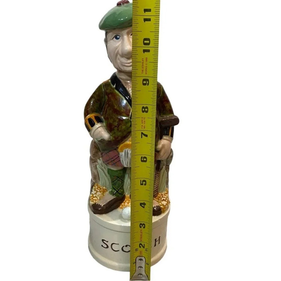 Vintage *Rare* Alberta Scotch  Liquor Decanter Signed, 1982 - Picture 15 of 17